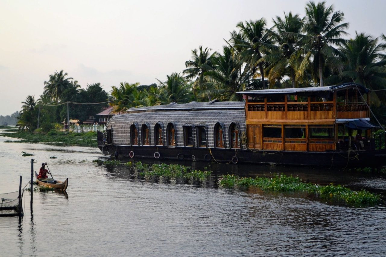 Alleppey - Kerala, Honeymoon Destination in India