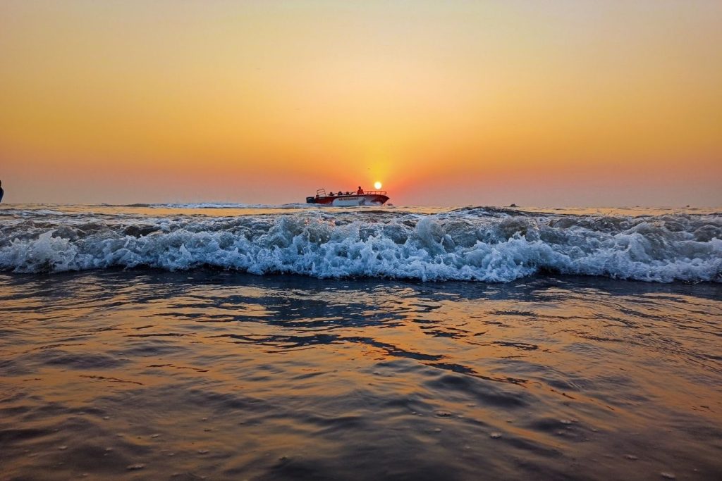 Juhu Beach Mumbai Best Places to Visit